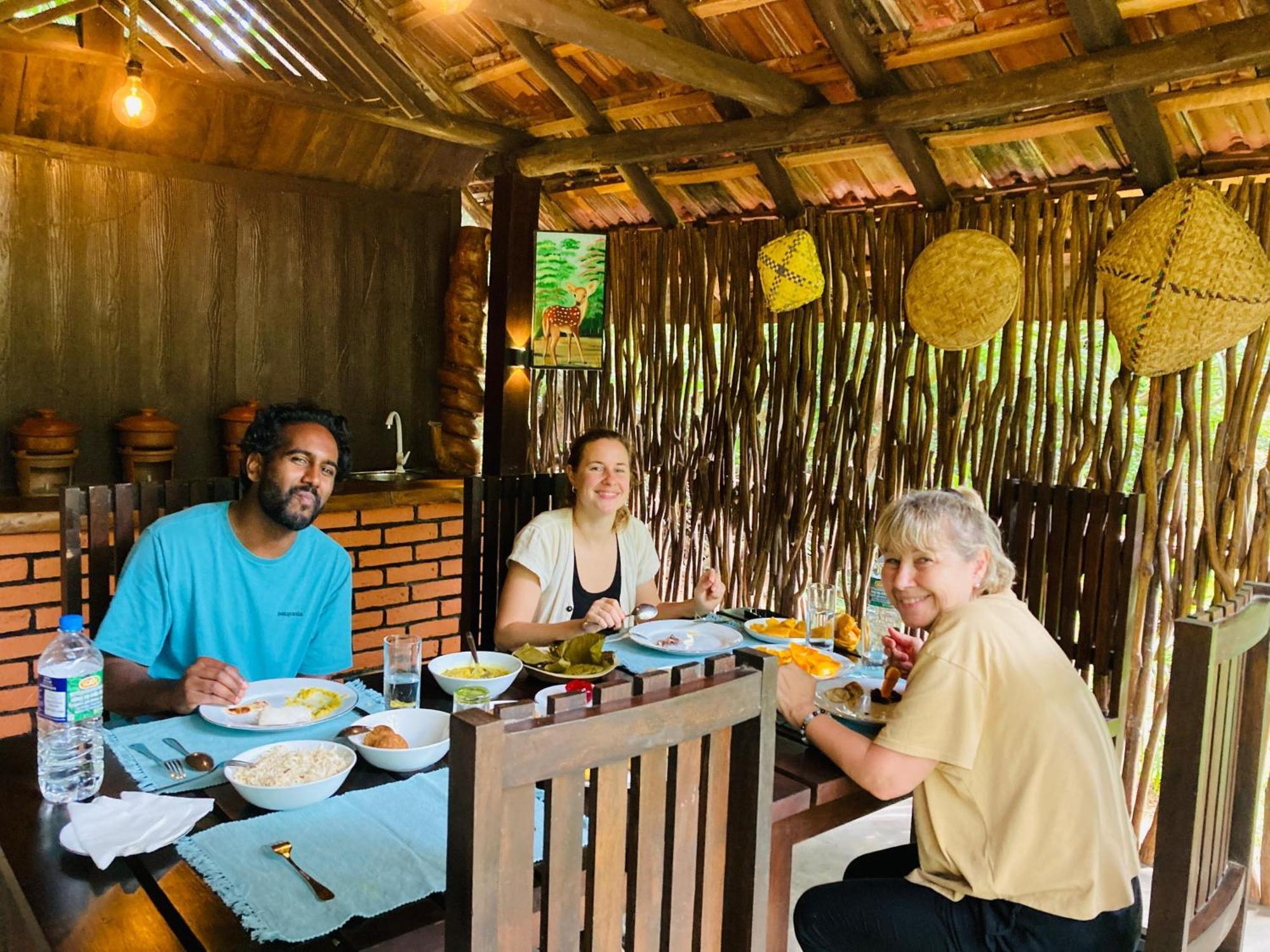 Green Paradise Cottage Udawalawa Udawalawe Bagian luar foto